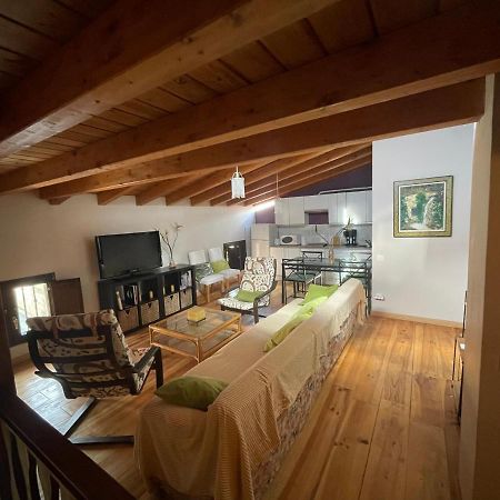 Atico Aires De Gredos Apartman Candeleda Kültér fotó