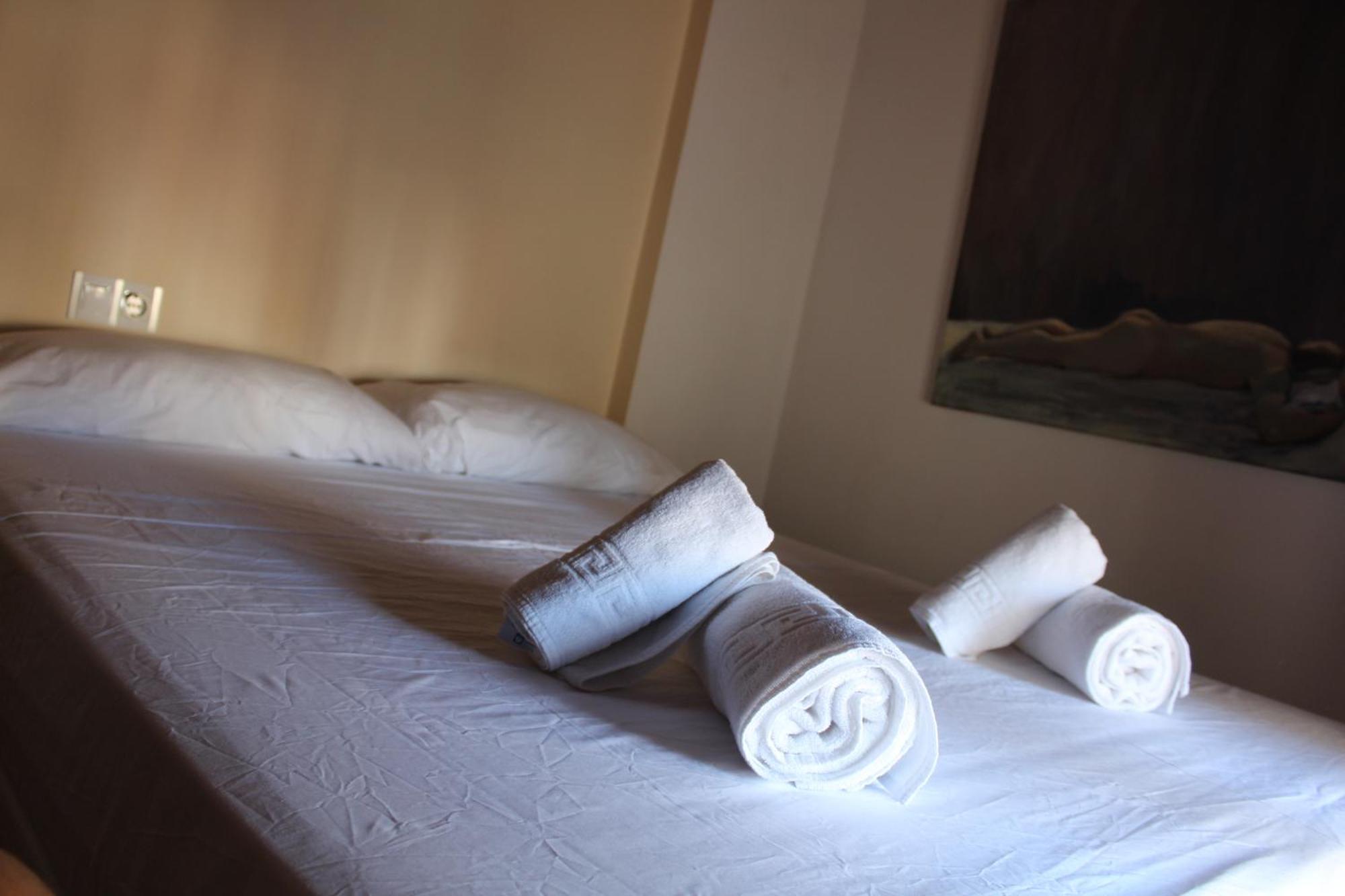 Atico Aires De Gredos Apartman Candeleda Kültér fotó